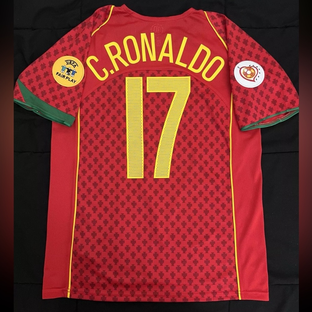 Ronaldo #17 Portugal Soccer Jersey Retro 2004 Home World Cup Cristiano